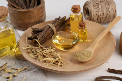 Yashtimadhu (Glycyrrhiza glabra) in chronic wound management